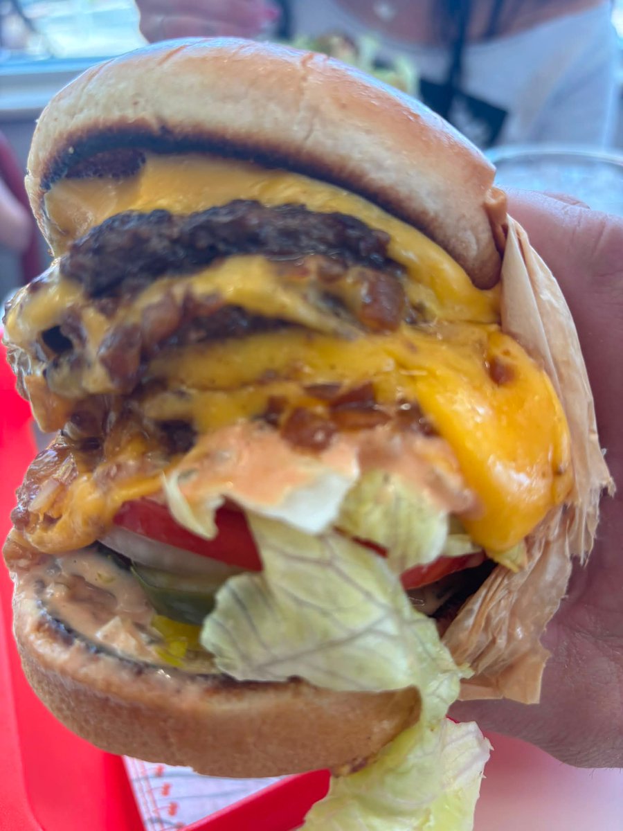 steventeaster's tweet photo. Remember all the glitters is not gold. #Animalstyle means just that animal heart attack, animal cholesterol, animal obesity https://t.co/wADHNXR4TZ