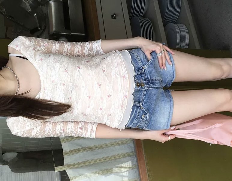 kiinoochan's tweet photo. *수수료 지급받는 링크

⋆⁺｡˚⋆˙‧₊ 여름에 따라입고 싶은
파스텔 톤의 코디 모음 💌🍧🍬 https://t.co/cBA7eIrMSS