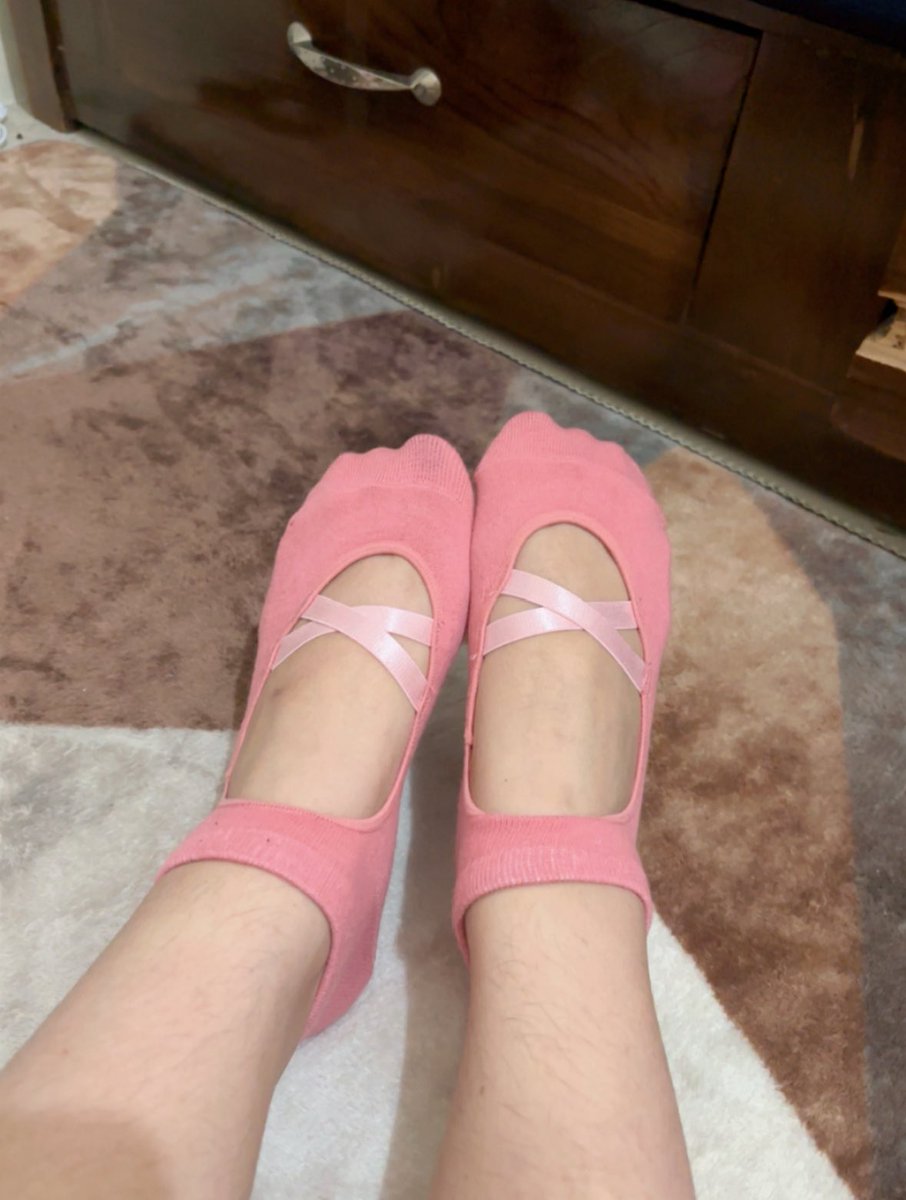 aalpreloved's tweet photo. used socks 🫶 https://t.co/fTupfNs7vF