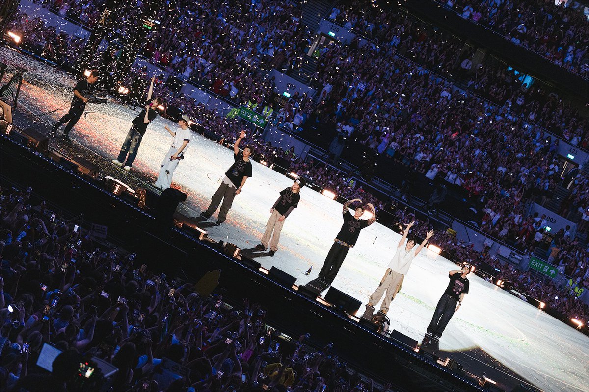 ClashMagazine's tweet photo. BTS
Live in London

CLASH reports from a lavish, celebratory two-hour performance at Tottenham Hotspur Stadium

https://t.co/wX3GvJCMsj

#BTS_ARİRANG #BTS_ARİRANG_LONDON #BTS https://t.co/M36u63VLUB