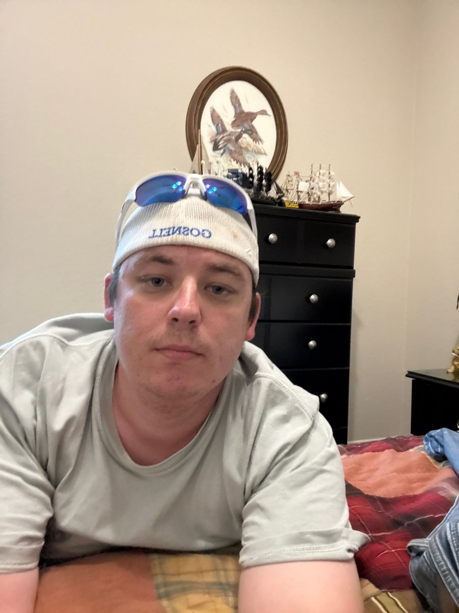 Bo_Wolf24's tweet photo. WELL HAVE SOME AWESOME NEWS ACTER A BIT OF SOUL SEARCHING I HAVE FINALLY ACCEPTED ME AND THE FACT I’M TRANS AND WHOEVER DOESN’T LIKE IT OR ACCEPT IT I DON’T NEED THEM IN MY LIFE AND I’M EXCITED TO START THIS NEW JOURNEY IN LIFE AND TO FINALLY BE ME https://t.co/hQtdJ1cVoX