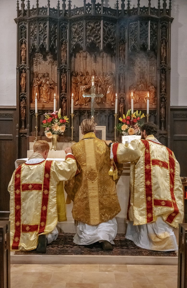 DotyFr20509's tweet photo. A Western Rite Orthodox wedding &amp; nuptial High Mass, concelebrated between AWRV clergy and our brother Heiromonk James of Botel Abbey (Scotland): A 🧵 https://t.co/vsryiKkzHV