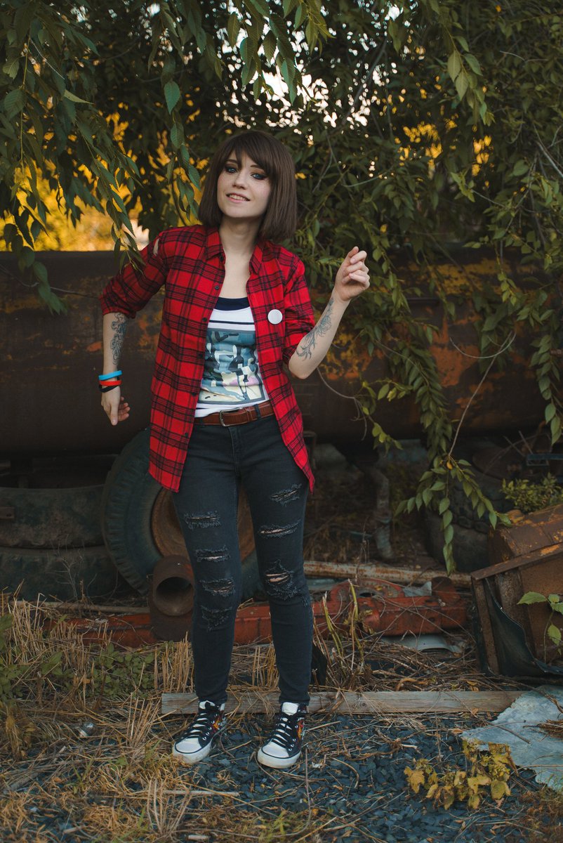valeriefreshor1's tweet photo. Ready for the mosh pit, shaka brah🤙
P.S. she is my favorite clumsy cupcake💙🦋
.
Max Caulfield by me✨️
.
Full photoshoot already on my Boosty, you can get it right now❤️
(Link in my bio)✨️
#lifeisstrangecosplay #lifeisstrange #maxcaulfield #maxcaulfieldcosplay https://t.co/rpUDJNobAh