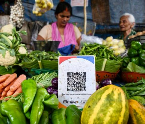 rishibagree's tweet photo. This picture is dedicated to UPA FM Shri P Chidambaram, who once said that the poor can’t do digital transactions https://t.co/BXx9BrlKl7