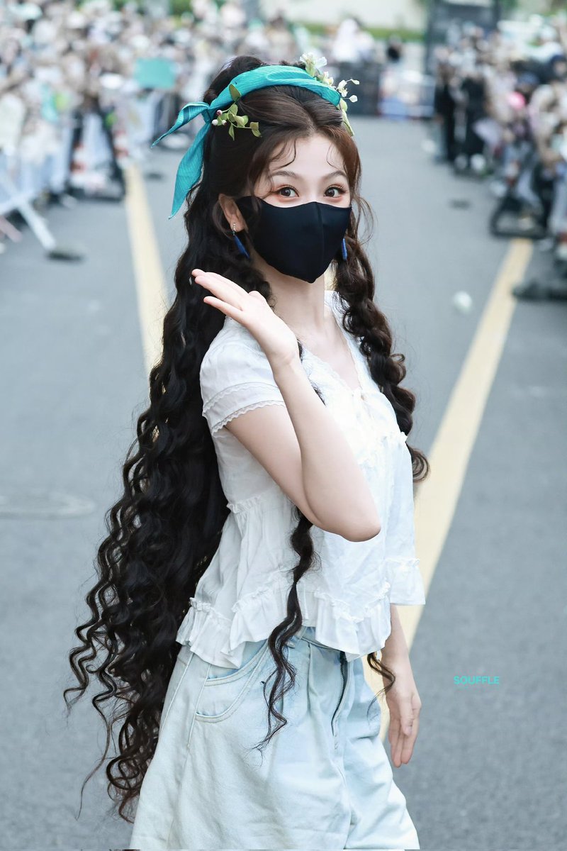 lovestheryu's tweet photo. WOAH SO PRETTY https://t.co/pJdAiHfLLJ