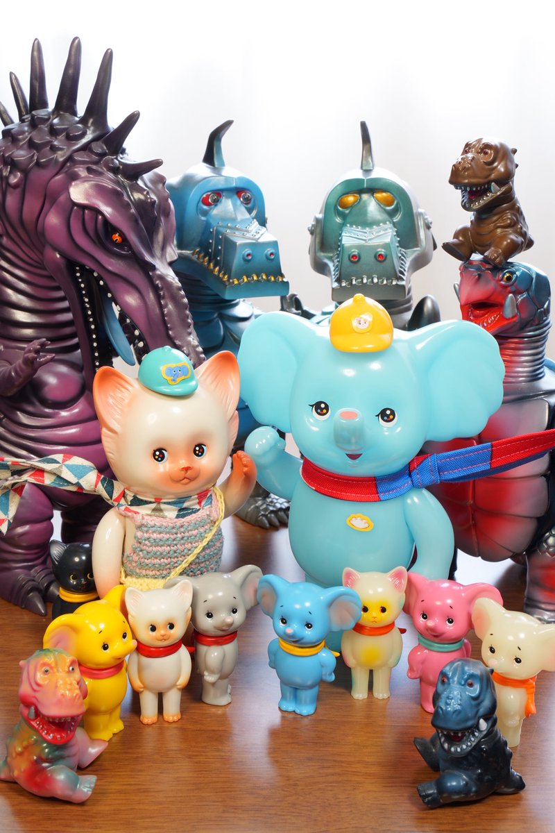 usausa_inc's tweet photo. コジカトイズさんのZOUくんとNEKOちゃんショットも！ちな、集尻お写真時は眉メイクし忘れとりま（涙 https://t.co/SlpukO2Nqa