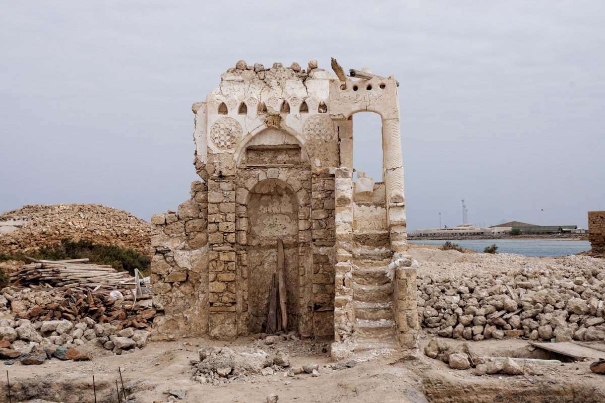 SudaneseCulture's tweet photo. Islamic Architecture. Suakin Island Ruins, Red Sea, Sudan

#SudanseCulture 
#ثقافة_سودانية https://t.co/w6Z66QVSoU