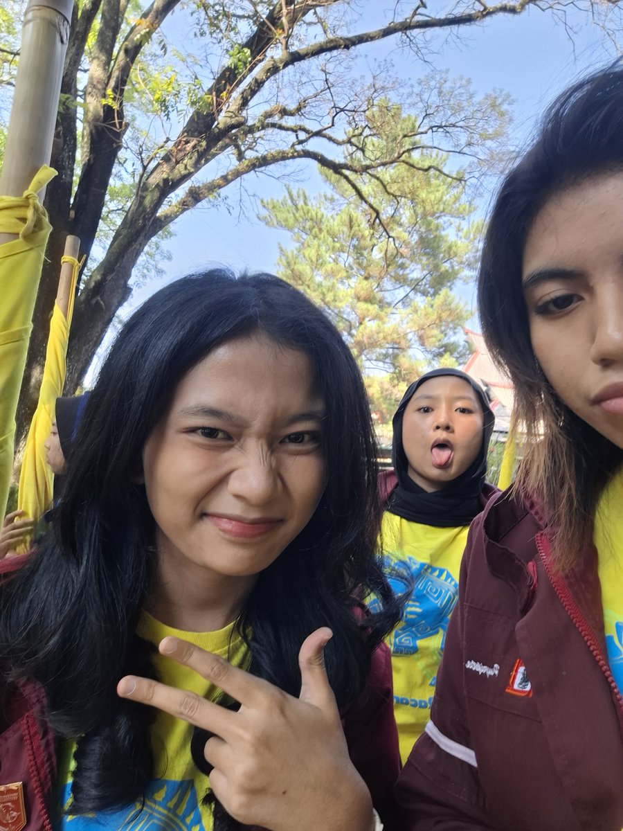 tempsestbon's tweet photo. sebuah pap https://t.co/hfe3cUqJZk