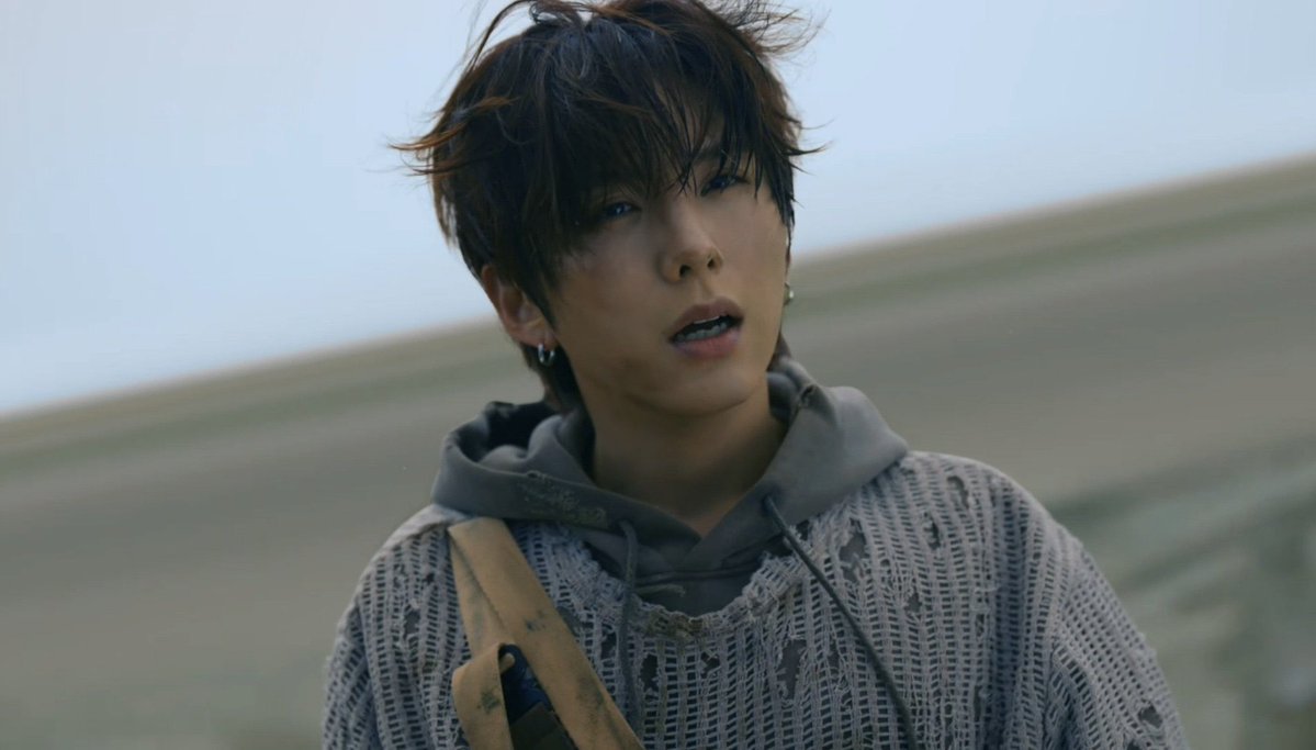 _imnamego5rae's tweet photo. Kihyun as the Little Prince ⭐️

#KIHYUN #기현
#BORDERLINE #보더라인
#SoGood #쏘굿 https://t.co/vhluOTE096
