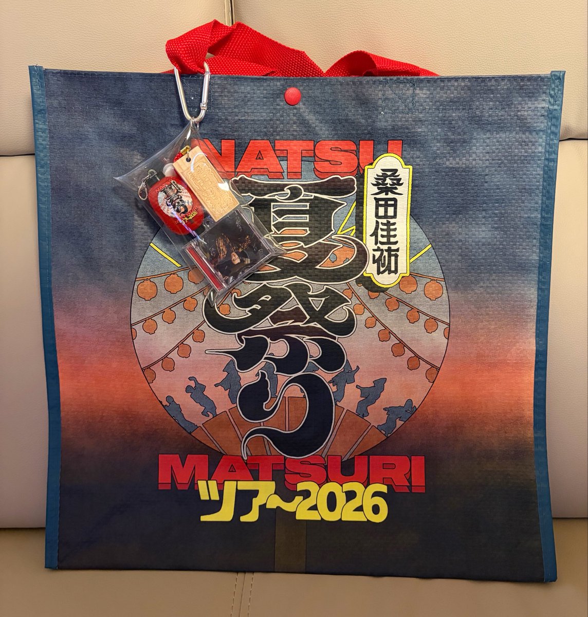 kanabo_625's tweet photo. 気持ちは行く気満々準備万端！！！！
いつでもいけるよ！！！！(石川公演に申し込んだわけじゃない)

このクリアポーチちょうどよかったよ！
みんなも真似していいよ！！
ミニCDワッツで買ったよ！
縮小サイズ結局わからないままだよ！
作り方紹介してる人たくさんいたから調べてみてください！(雑) https://t.co/rViPSLCzEY