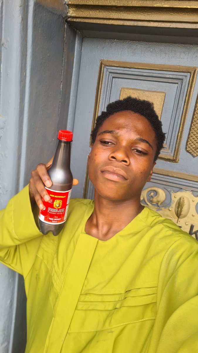 raheemotic's tweet photo. Tried the red cap Fearless Energy Drink today... it tastes different. 🤔💫🌟 https://t.co/2GyuB7bE9V