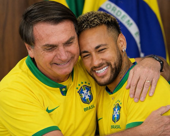 BrasilPost13's tweet photo. Aí está o motivo da Seleção Brasileira ter sido desclassificada, e humilhada pela Noruega.

O negócio dos Bolsonaristas é destruir o Brasil ...  🤮   👇 https://t.co/vrTtmhpOWZ