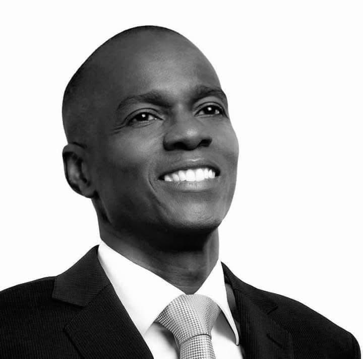 Ricard_lyly's tweet photo. Aujourd’hui fait 5 ans que le Président Jovenel Moïse à été assassiné dans sa résidence. 

Nou pap janm bliye w 🕊️🙏🏽
7 juillet 2021 - 7 juillet 2026 https://t.co/4XeYyNyYds