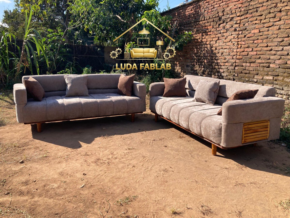 yazzaxris's tweet photo. Ready for purchase 
High end fabric 
Custom made
All 3 seaters

Going at 2.3million Kwacha

0996297147
Blantyre https://t.co/NfoO0fuNxI