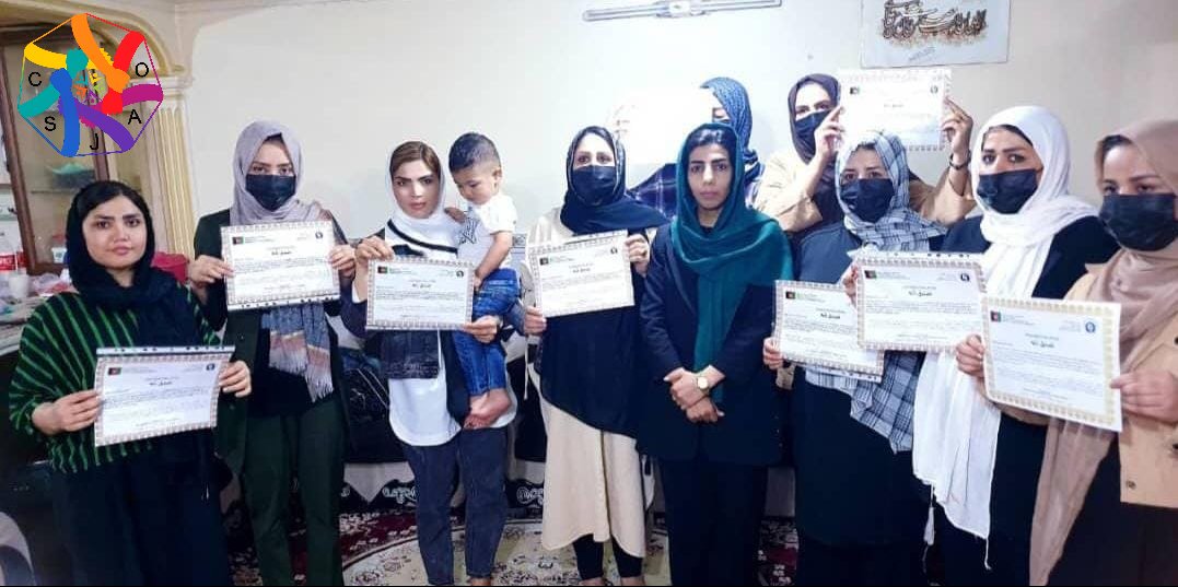 OCsjao30130's tweet photo. شبکه زنان جمهوری‌خواه افغانستان ؛محرومیت دختران از کانکور، نقض نظام‌مند حق آموزش است

شبکه زنان جمهوری‌خواه افغانستان هم‌زمان با اعلام نتایج کانکور، با نشر اعلامیه‌ای ادامه محرومیت دختران از شرکت در این آزمون ملی را «نقض نظام‌مند حق آموزش» خوانده و آن 
https://t.co/mePj2eWsY8 https://t.co/I4hd3DgXRG