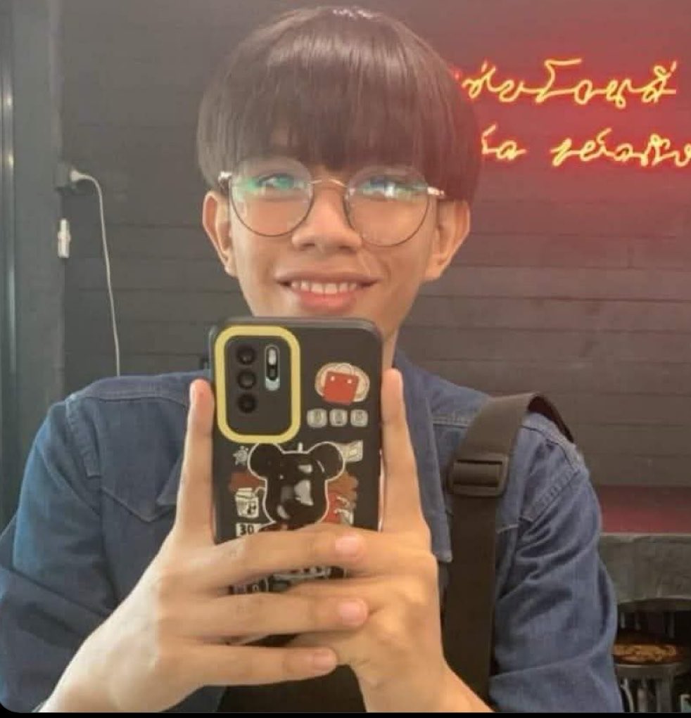 Demii1v's tweet photo. หายไปดื้อๆเลย สภาพพ ไม่โอเคละจะเสือกตอบครับเพื่อ? ตายๆ😮‍💨 @ChayapolQue https://t.co/nnq5CwVjbC