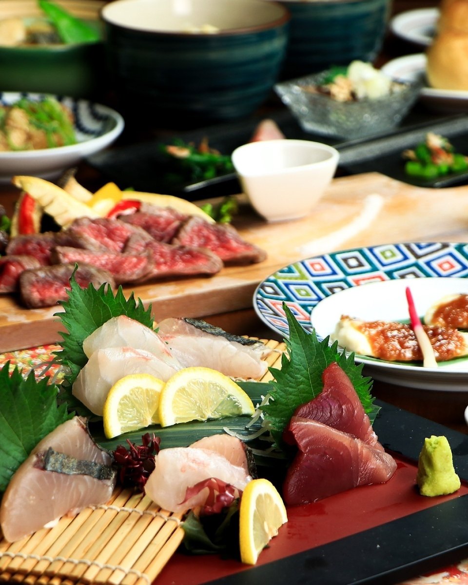 official_cosmic's tweet photo. ＼ 2026年7月7日 OPEN ／ NEW OPEN！！
こなれ 明石店 NEW OPEN！！

こだわりの
「熟成肉」と「熟成魚」を明石で…🪄

落ち着いた個室空間でゆったりと
素材の旨みを最大限に引き出したお料理を
楽しんでいただける【こなれ】が
本日、兵庫県明石市にオープンいたしました😌

皆様に愛されるお店になりますように…🎋

#七夕の願い事2026