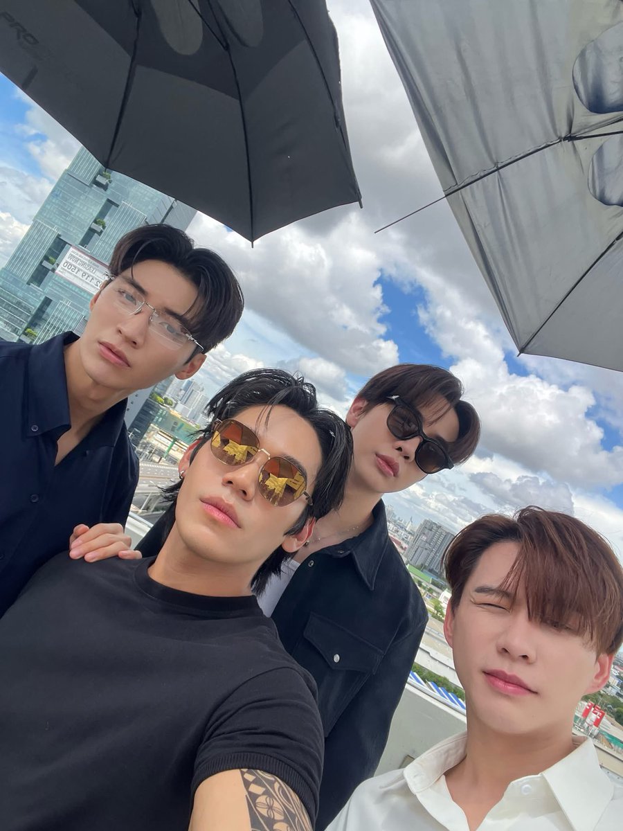 Legendngernnn's tweet photo. 🗓️07.07.26   
IG [ ngernnn ] 

👨🏻‍⚕️🩺🖤  

#ngernnn #maxky_rp
#bbverpj #pondponlawit https://t.co/GprgCiJZ4d