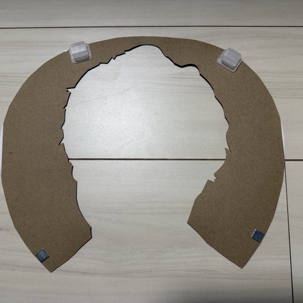 embroideryran's tweet photo. うちわにデコストーン直張りせずに取り外しできるようにした
カーテン隙間防止クリップが有効かも
写真は共に裏面です https://t.co/o20Ax0m33y