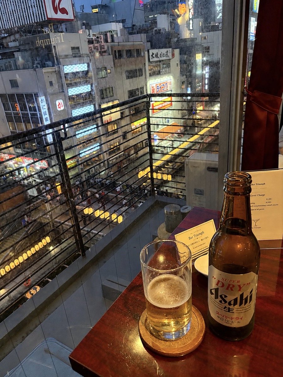 BarTriumph's tweet photo. 大阪・宗右衛門町
バー トライアンフです。

【ご予約受付中】
7月13日（月）　19:30〜21:00頃
道頓堀川船渡御がご覧いただけます。
窓際席で、大阪の夏をお楽しみください。
お申し込みは、予約フォームから。

#バートライアンフ
#BarTriumph
#第24回道頓堀川船渡御
#道頓堀川万灯祭2026 https://t.co/c0aSycHfei