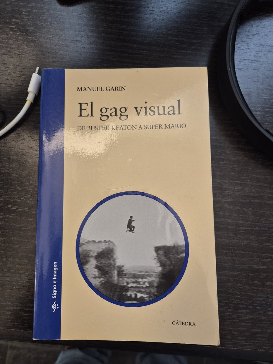 AlejandroGCalvo's tweet photo. Mi biblioteca es mi IA https://t.co/v3s0gvd3GS