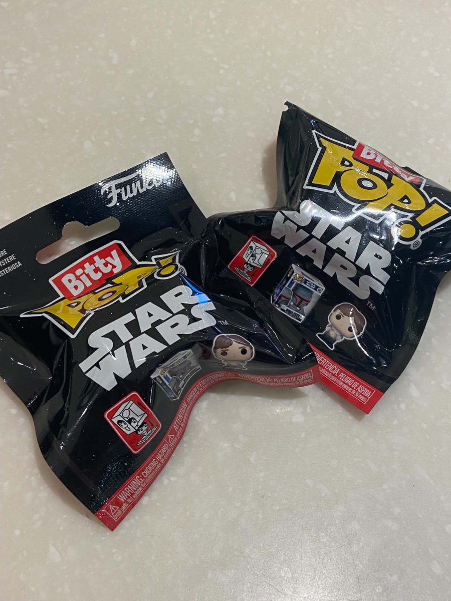 _TOPPPP_'s tweet photo. Pulled vader twice 😭 #starwars https://t.co/7JcxBrPD0x