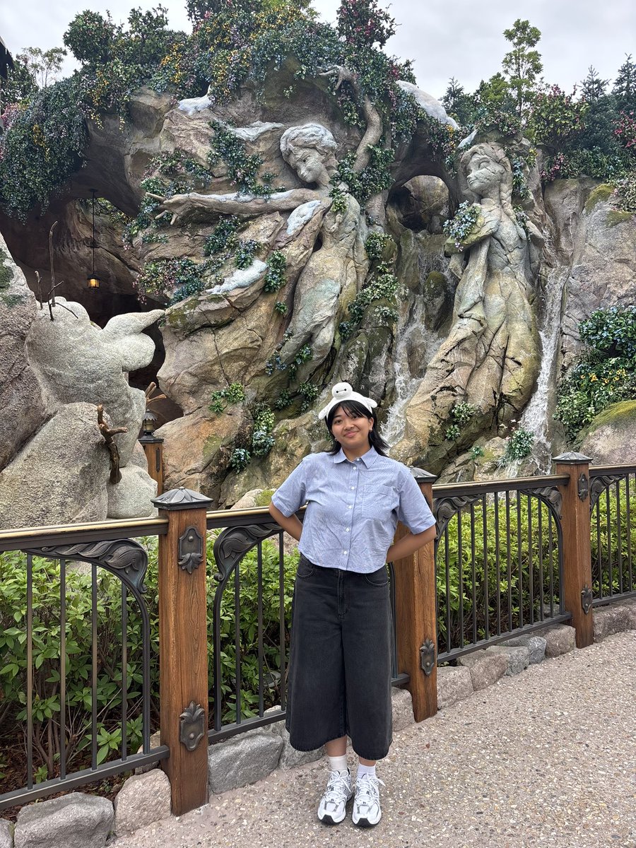 intrludemoni's tweet photo. tokyo disney sea dayyyy https://t.co/Fjn0g7g1Xc