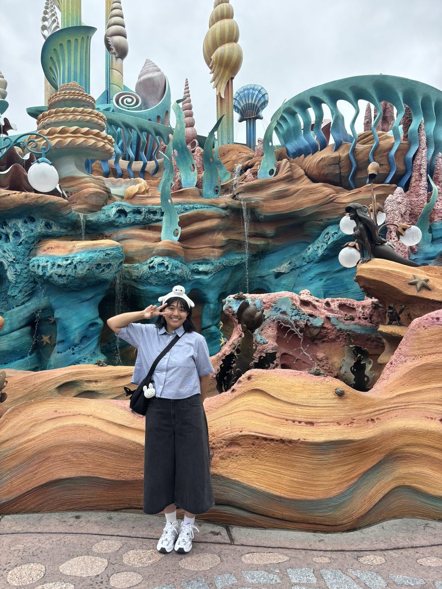 intrludemoni's tweet photo. tokyo disney sea dayyyy https://t.co/Fjn0g7g1Xc