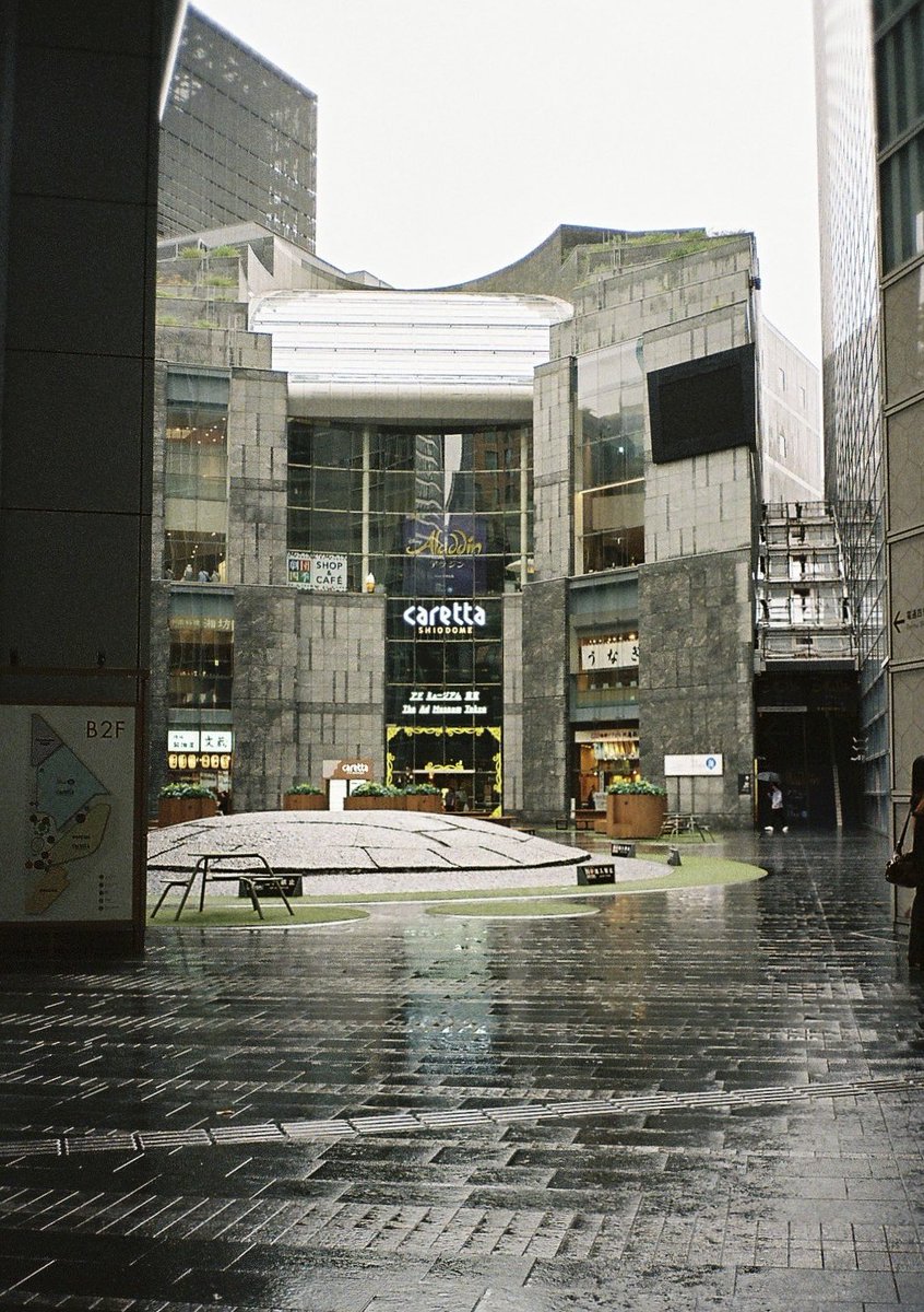asabear16's tweet photo. New現像、お気に入りいっぱい
台風の日🌀
行ってよかった
#filmcamera https://t.co/JBNkwXbtn8