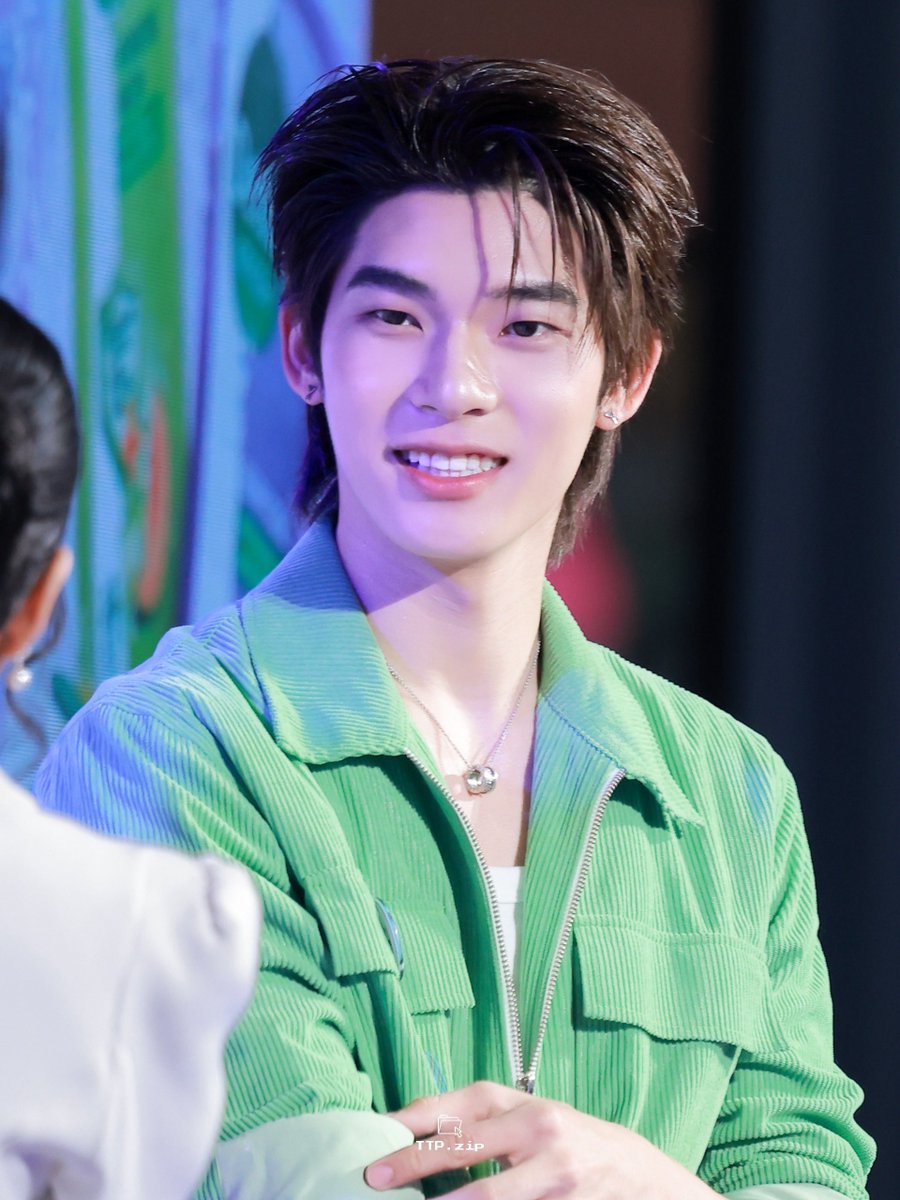 TTP_zip's tweet photo. 𖤐ˊ˗ 260707

จี๋จี๋ 🐶                                    เฮียตี๋ 🐺                            

#twnpich 
TTP LOVE BERRY MUCH 
#DettolxTeeteePor https://t.co/0SFCGJg3ro
