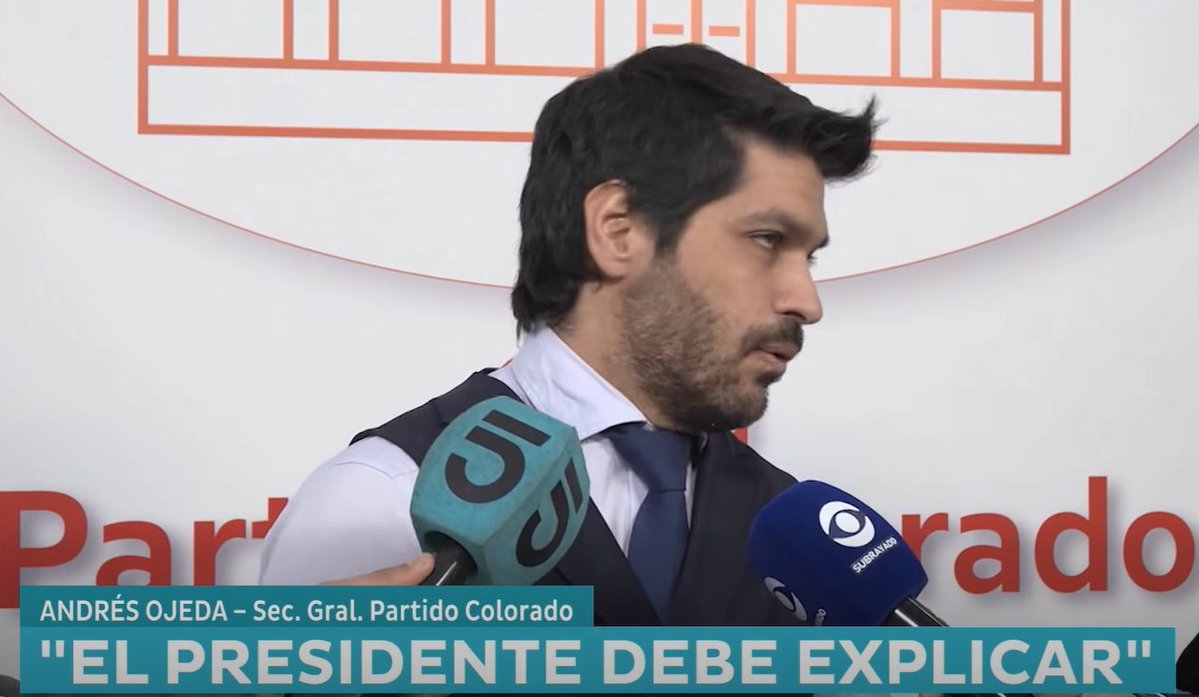 maqui13's tweet photo. Partido Nacional y Partido Colorado hace años que no pagan Impuesto de Primaria.  

Va la factura de cada uno ¿Van a ponerse al día? https://t.co/fV6Upv4AjV