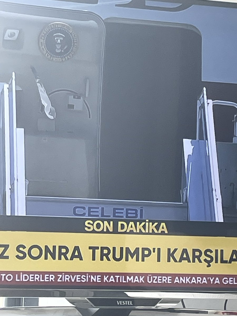 ahe7806's tweet photo. #celebi şimdi değilse ne zaman 😂😂 https://t.co/RQGPuu6s71