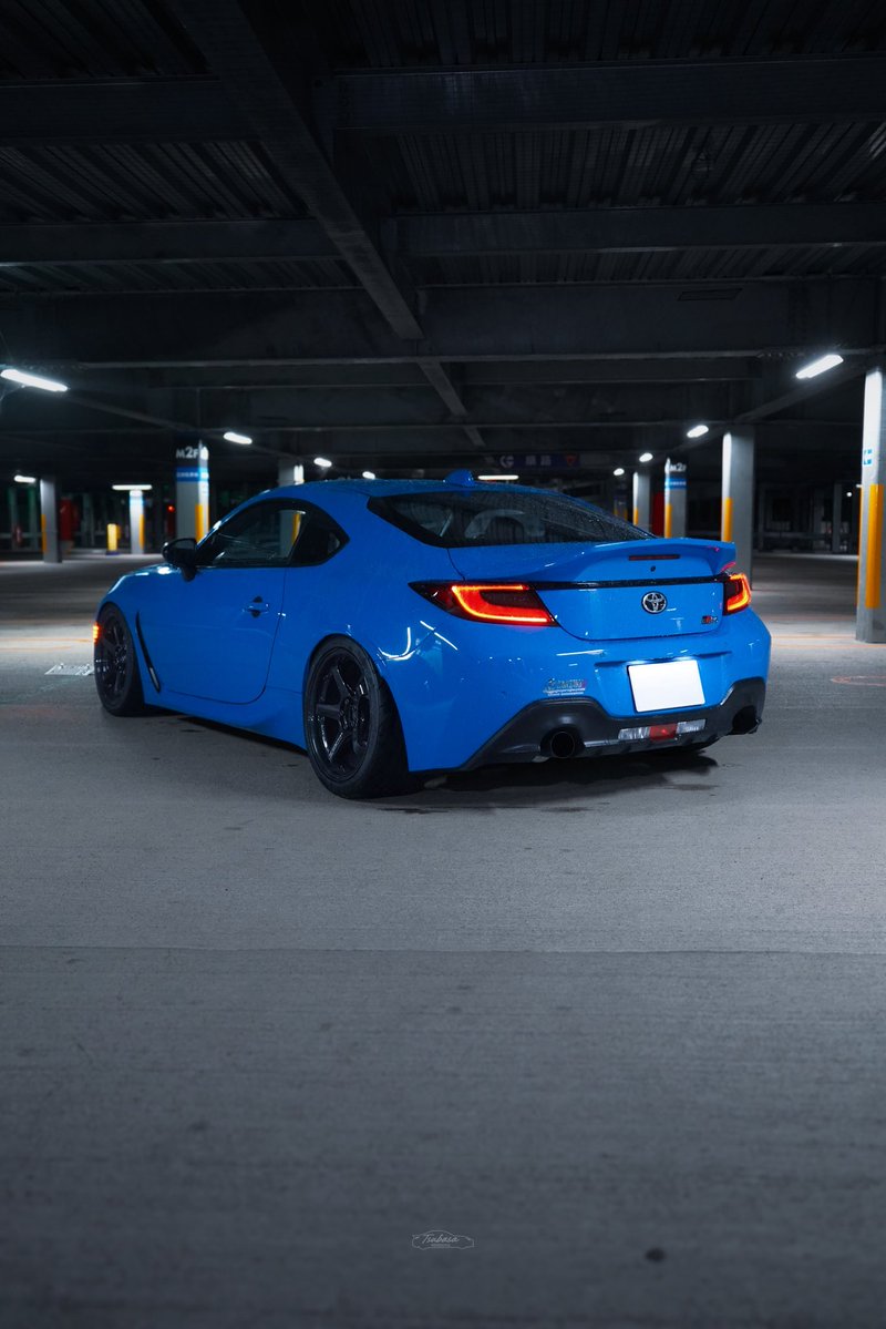 tsubasaGR86_18's tweet photo. 仕様変更しました〜！
track stance
‹NEW STYLE>
・NANKANG NS2-R 265/35/18通し
・MAQS Spring f/18kg . r/10kg
・KTS ロアアーム
・cuscoトレーリングロッド
・Valentiサイドマーカーボジション化
・フェンダー加工@daiki_stisport 
#gr86 https://t.co/a8niZC7dik