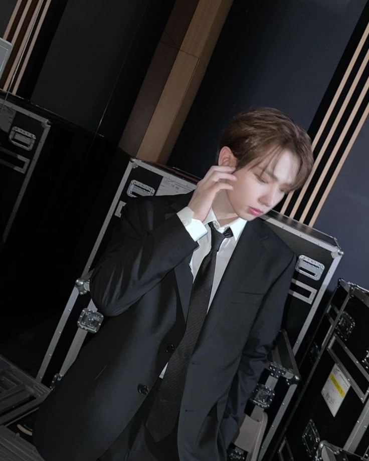 To_woon1129's tweet photo. 정장 재현 누가 안 좋아하는데 https://t.co/sOi4aMznhr