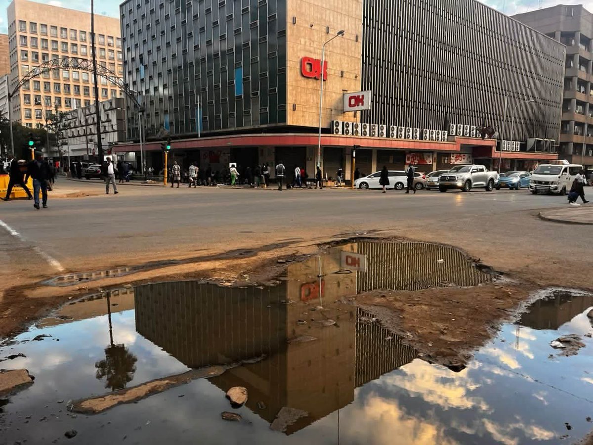 _Barrister01's tweet photo. @ZANUPF_Official My comrades. https://t.co/YsFJUmH79B