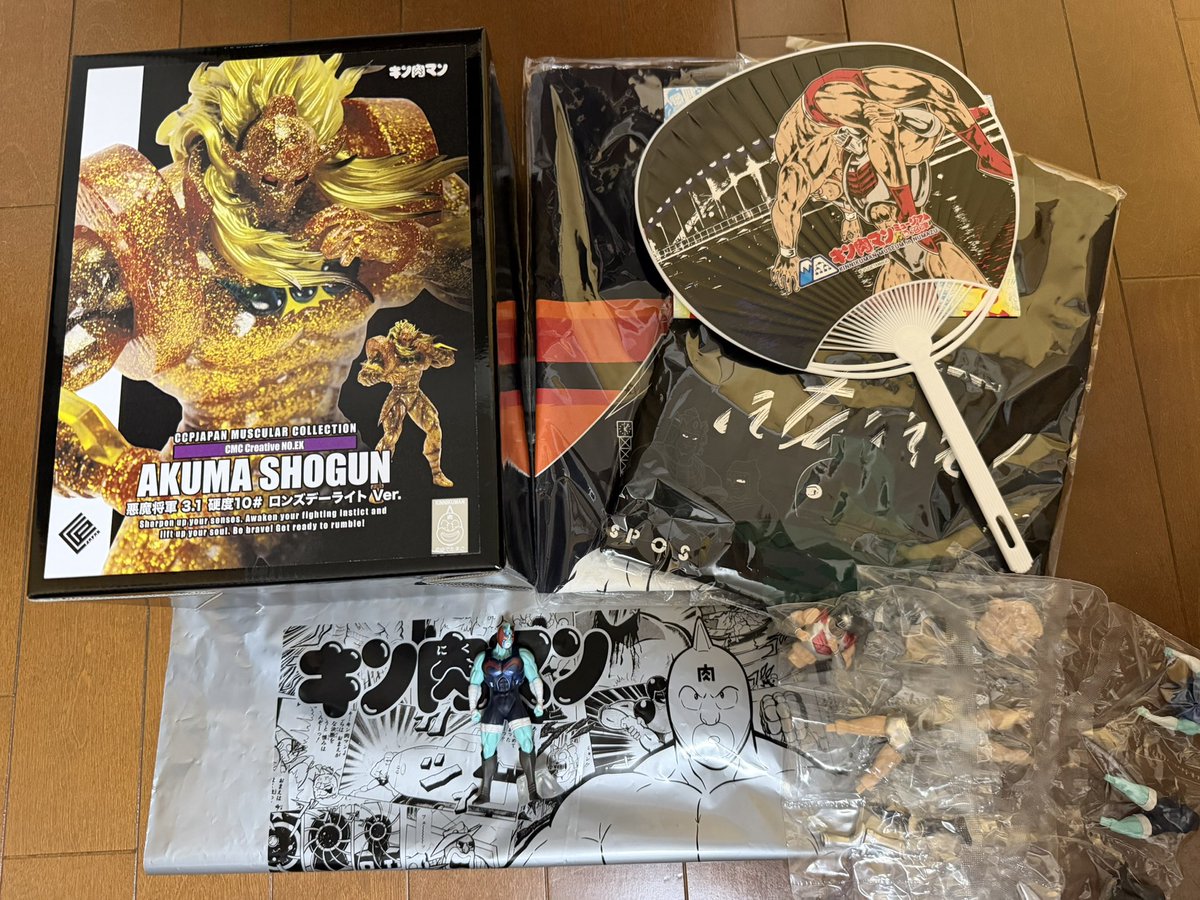 carryj99's tweet photo. キン肉マンSTATIONの戦利品

ラメが素敵なゴールド将軍にソルジャー チームとマッスルブラザーズTシャツ

帰りヨドバシのガチャで5個残りからコンプ、ネメシス2体欲しかったからラッキー

昔キン肉マンショップがあった池袋で毎年やってくれんのは嬉しいな☺️ https://t.co/9JUyXVXSsb