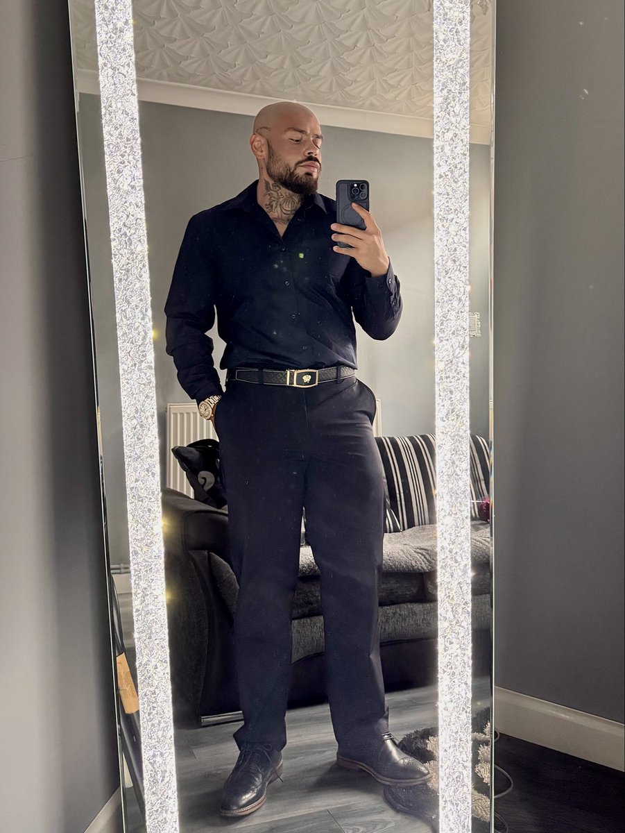 DomSaintshot's tweet photo. Casual sexy full on power mode 🔥🔥🔥 https://t.co/lkQMeZp66Y
