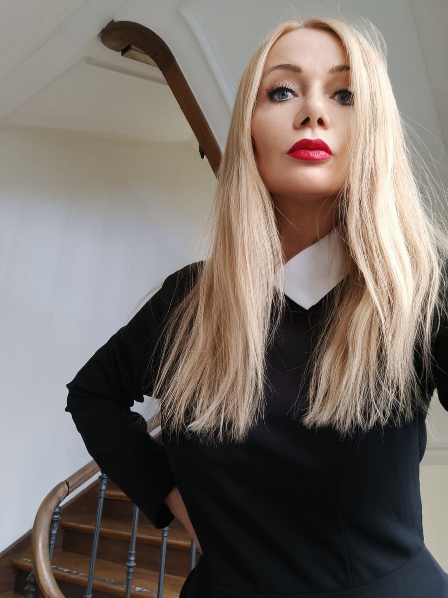 Mistress_Zahra tweet picture