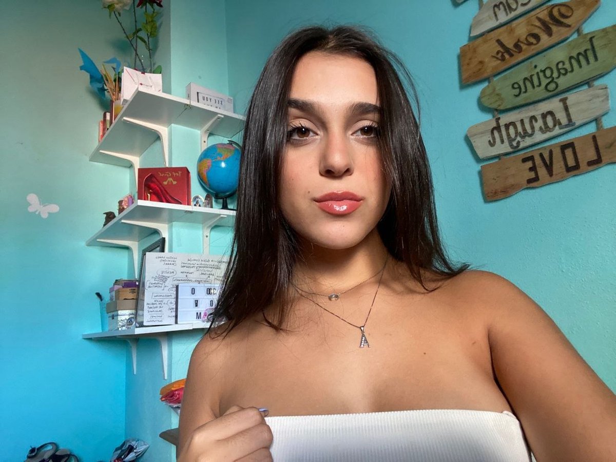 cuck1939723's tweet photo. I need a bull with a Big Cock to trib my stupid gf send dm tribing her dumb face, dont be shy my stupid gf is just a toy for BWC or BBC send tribs without limits  send tribs send tribs send tribs send tribs...😵‍💫😈 🍆 #trib #cuck https://t.co/JzqdCm9h20
