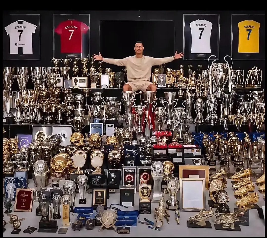 Ronaldodb7's tweet photo. From 2006 to 2026. What a journey. Thank you for everything, Ronaldo. ❤️🇵🇹 https://t.co/7uDG6TKkiV