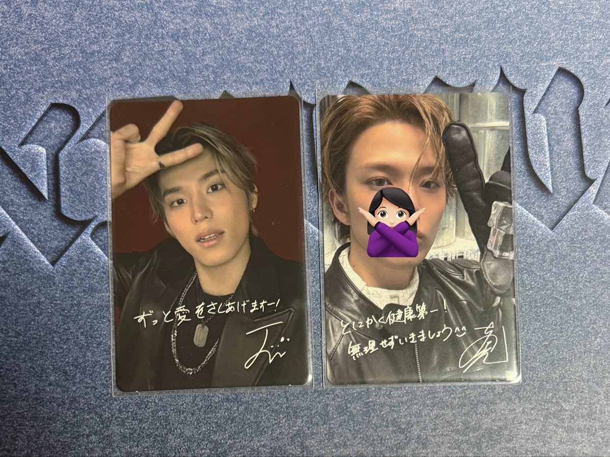 whitedaymelon's tweet photo. TREASURE NEW WAV トレカ 交換 日本限定封入特典

譲▶︎ RED ジョンウ

求▶︎ RED ジフン

Kアリ 7/19,7/20手渡し
郵送同日発送
お気軽にお声掛けください！
#treasure交換 https://t.co/f1MLVb3EmM