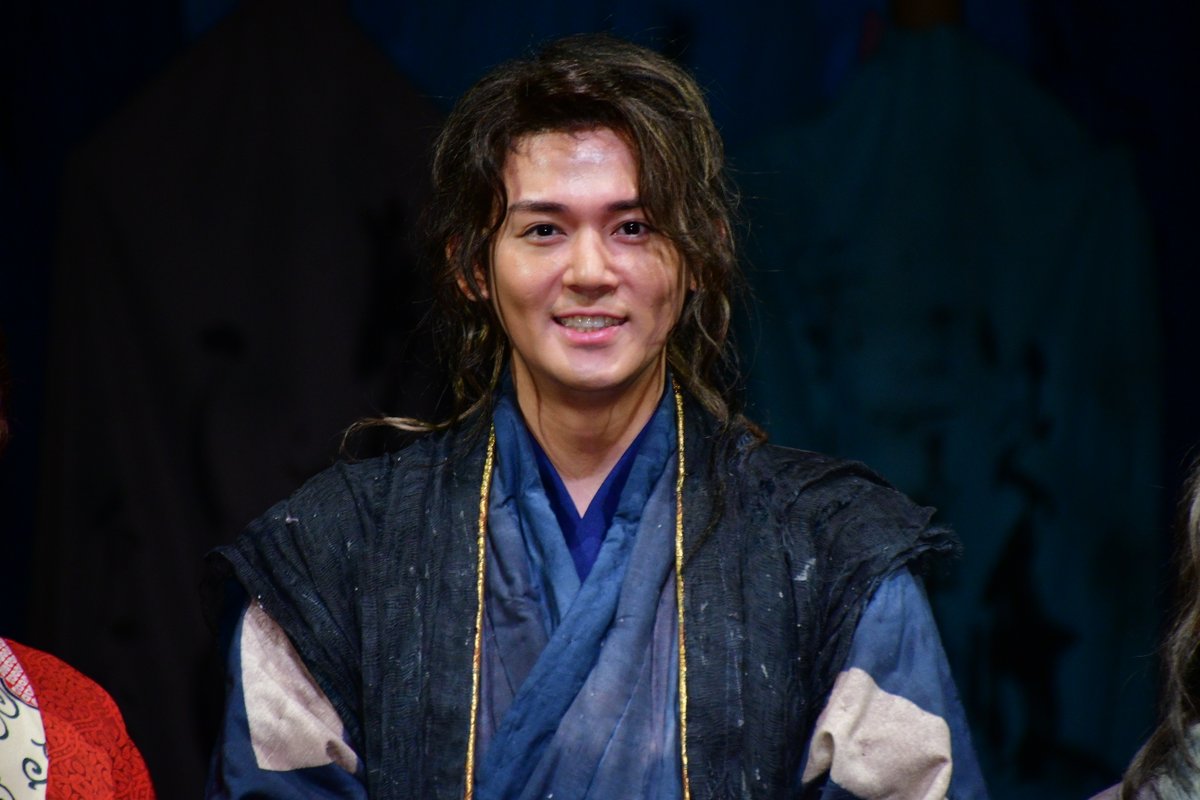 encountofficial's tweet photo. 【 #ENCOUNT PHOTO 】

WEST.小瀧望が登壇🐴ˎˊ˗
『うま－馬に乗ってこの世の外へ－』開幕前会見

《写真５枚📷🔻️》
🖇️ https://t.co/nwE3QHNqNU
🖇️ https://t.co/32VhrRYEMF

#小瀧望 #WESTꓸ #PARCOSTAGE #舞台うま ＠parcostage ＠WEareWEST7 https://t.co/F7DTxm9T3s