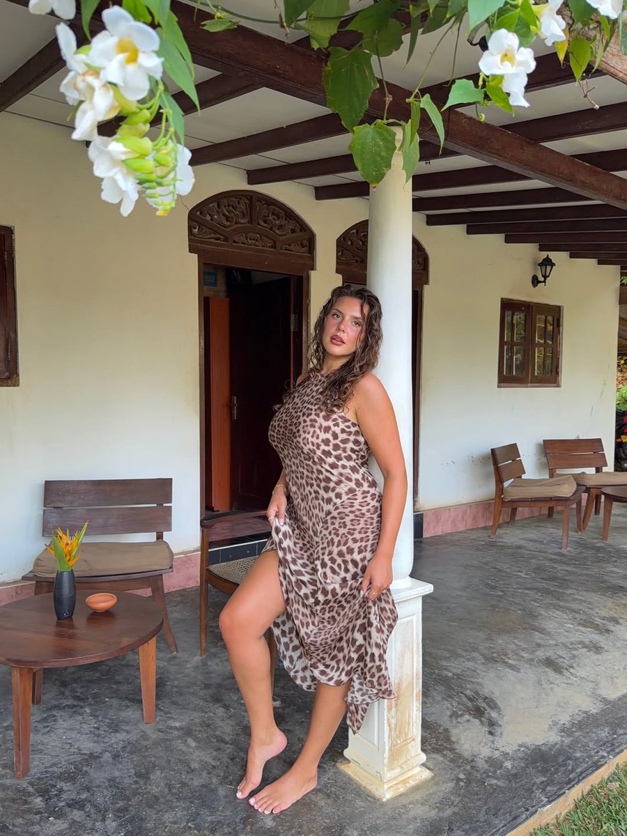 mayridts3jbc's tweet photo. Barefoot and happy 🐆☀️🌴 https://t.co/aktQxltfbT