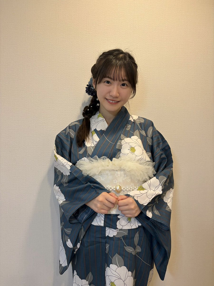nagaoka_yukine's tweet photo. こんばんは🌙
今日は七夕ですね🎋
短冊にお願い事は書きましたか〜? https://t.co/jg64zqCCmY