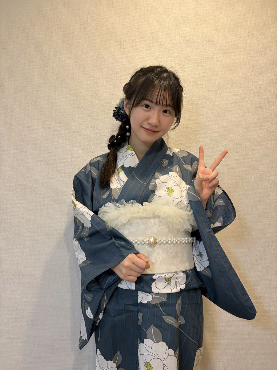 nagaoka_yukine's tweet photo. こんばんは🌙
今日は七夕ですね🎋
短冊にお願い事は書きましたか〜? https://t.co/jg64zqCCmY