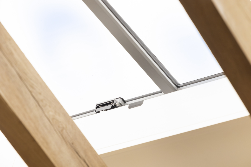 Int_Select's tweet photo. From conservatory to kitchen: bespoke Stella rooflights bring light and space to Grade II Listed property...

https://t.co/6PFBa1oDNm

( @StellaRooflight )

#Rooflights #NaturalLight #Architects #Contractors #Renovation #Heritage #Conservation #Bespoke #Quality #Durability https://t.co/KtOmTsfjZH
