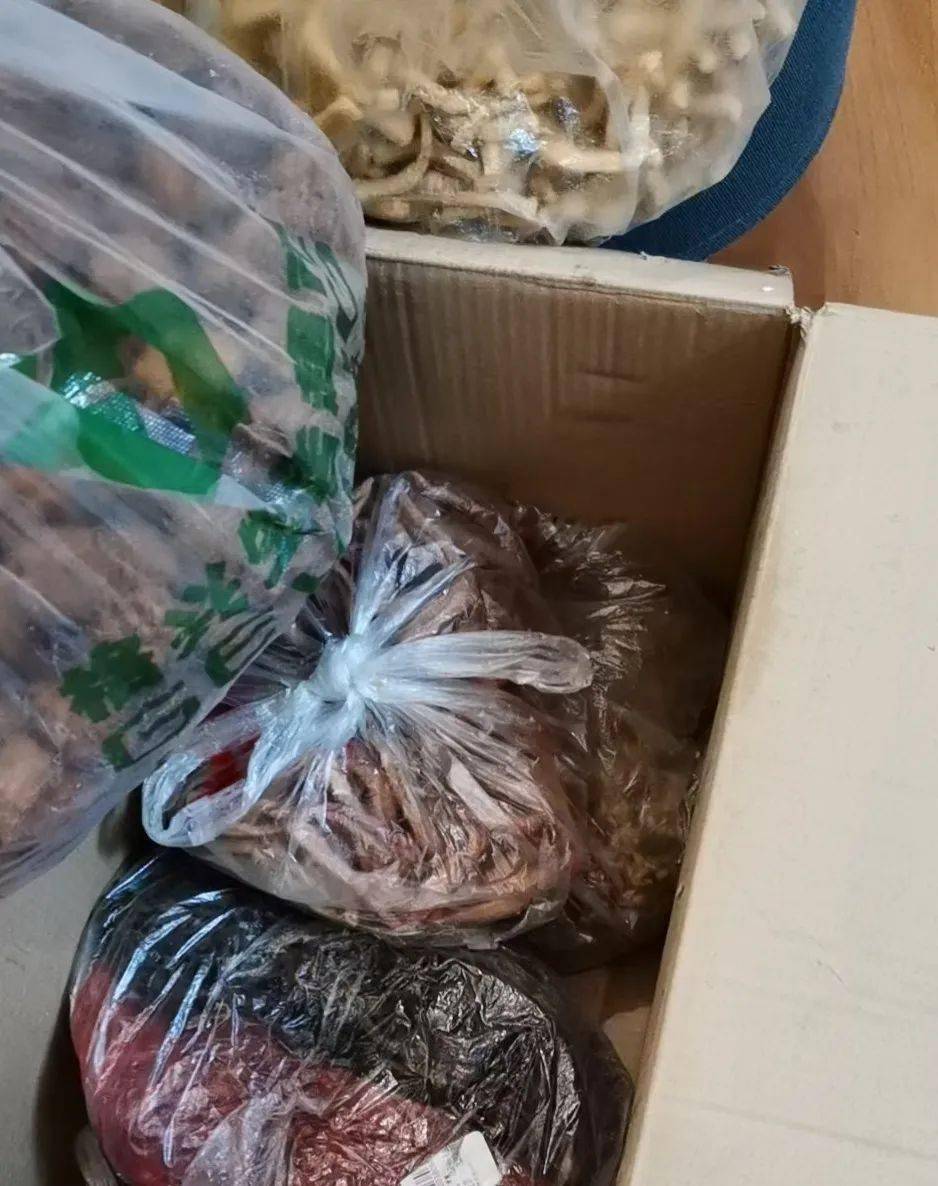 marryloooo's tweet photo. Just unpacked my long-awaited parcel—all the hype Totally worth it! https://t.co/hZQua1QI5Y