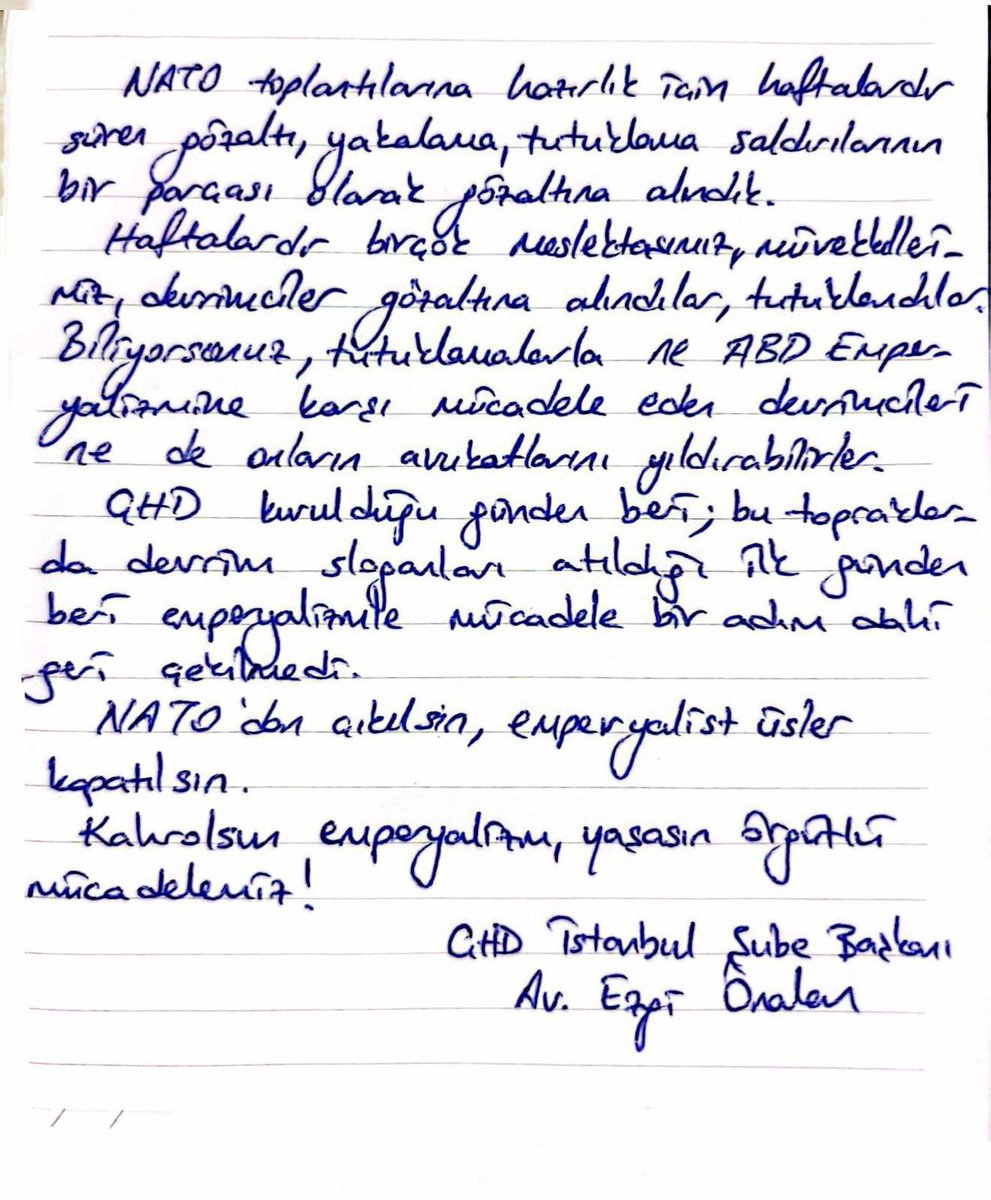 istanbulCHD's tweet photo. Gözaltında tutulan şube başkanımız Av. Ezgi Önalan’ın mesajını paylaşıyoruz. 

NATO’dan çıkılsın, emperyalist üsler kapatılsın! 

Şube başkanımız Av. Ezgi Önalan ile üyelerimiz Av. Yunusemre Işık ve Av. Özge Usanmaz derhal serbest bırakılsın! https://t.co/pGgZZwDQqk