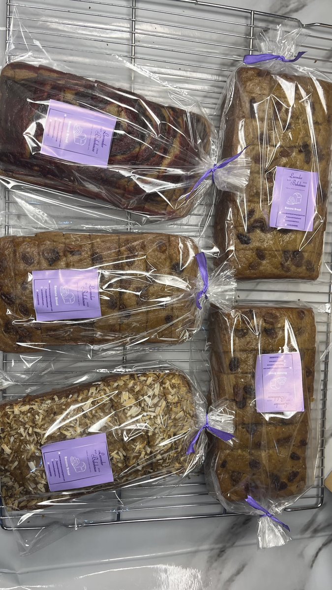 mysteriouseyess's tweet photo. This morning’s orders sent out for delivery 💜

Now taking orders for this evening’s and tomorrow morning’s deliveries.

To ensure every loaf is baked fresh, we accept only 6 orders per delivery batch.

Send a DM now to secure your freshly baked banana bread from Lavender Bakehouse today ☺️