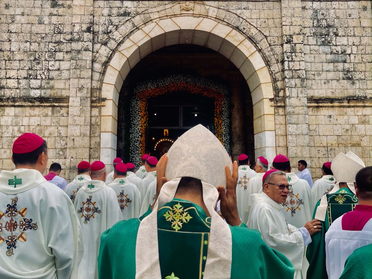 PhilstarNews's tweet photo. LOOK: Catholic bishops from across the country celebrate Holy Mass at the Saint John the Baptist Parish in Jimenez town, Misamis Occidental on July 7, 2026, a day before they convene for the 132nd CBCP Plenary Assembly on July 8-10. 

📷 Nikko Balbedina / Contributed photo https://t.co/k3xDXcEzPS